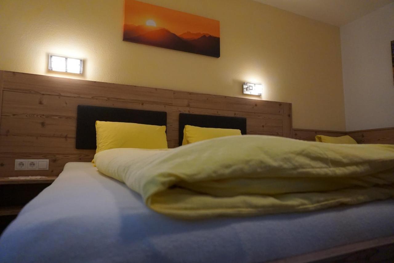 Pension Klampferer Neustift im Stubaital Esterno foto