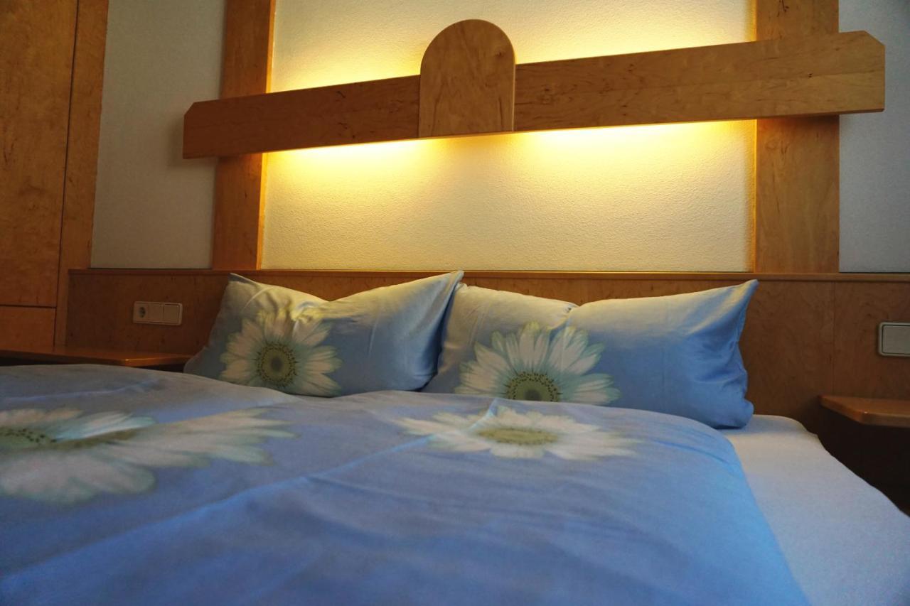 Pension Klampferer Neustift im Stubaital Esterno foto